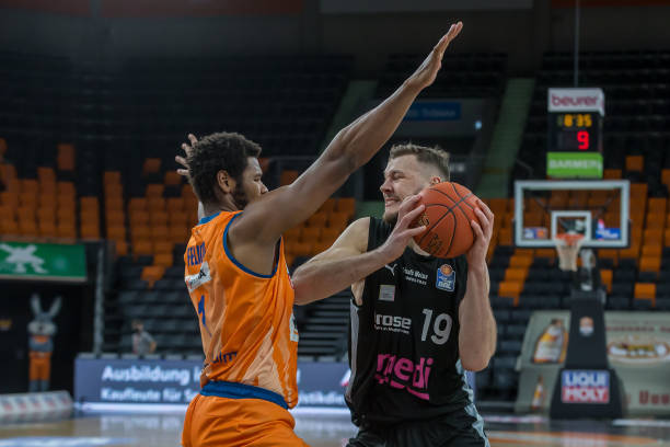 非一朝一夕 非一朝一夕