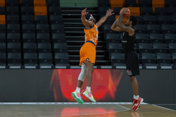 巴塞罗那的 巴塞罗那的